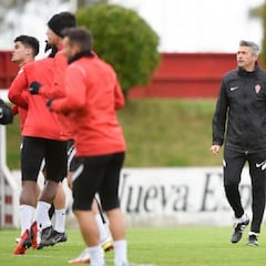 Martí: "El portero que juegue, lo normal es que tenga continuidad"