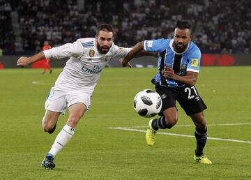 Carvajal con Fernandinho. 