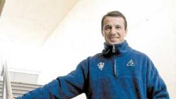 <b>CONTRARIADO.</b> Los últimos resultados no han gustado a Jose. comprende la situación que atraviesa en el once de José María Amorrortu.