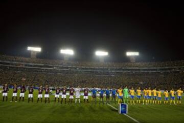 Los equipos en el campo.