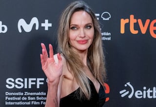 Angelina Jolie se sincera sobre las secuelas de su doble mastectomía: “No me atrae la idea de una vida perfecta sin cicatrices”