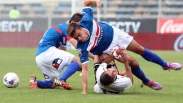 Los cruzados cayeron ante Colo Colo en San Carlos.