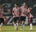 El PSV gana en inferioridad en el campo del Excelsior