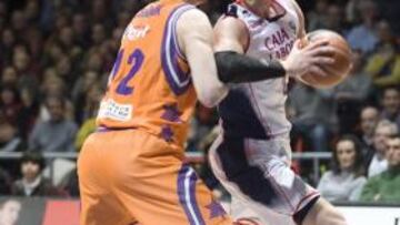 El Baskonia resuelve en los últimos tres minutos