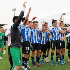 El Espanyol celebra la salvación que ha evitado dos descensos