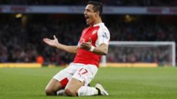 GUNNER. Alexis est&aacute; considerando renovar su v&iacute;nculo con el Arsenal. 
 