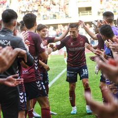 El Depor tiembla con la lesión de Quiles en el homenaje a Charles