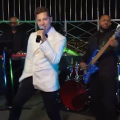 David Bisbal canta su ‘Todo es posible en Navidad’ desde lo más alto del Empire State