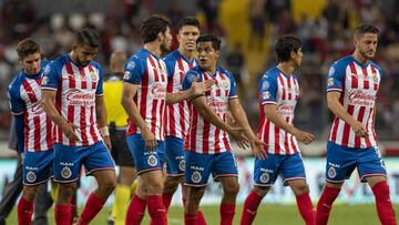 Dos futbolistas causar&aacute;n baja en Chivas para el primer partido de la Copa por M&eacute;xico, el pr&oacute;ximo s&aacute;bado frente al Atlas en el Estadio Akron.
 