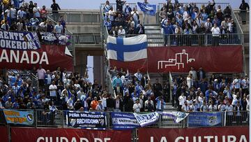 Aficionados del Málaga en un desplazamiento a Granada.