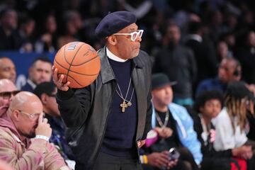 Spike Lee durante el partido de las estrellas de la NBA en el Bankers Life Fieldhouse.