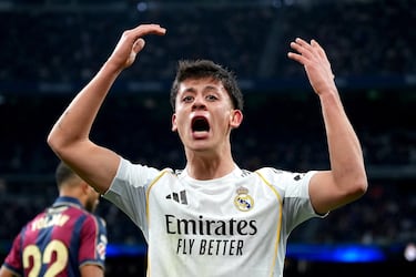 Arenga de Arda Güler a los aficionados presentes en el Santiago Bernabéu.