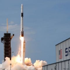 El trepidante ritmo al que el equipo de Elon Musk fabrica motores para ir a la Luna