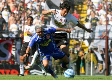 Arturo Sanhueza es otro que está entre los más odiados por los hinchas azules. Sus encontrones, tanto dentro como fuera de la cancha, fueron permanentes.