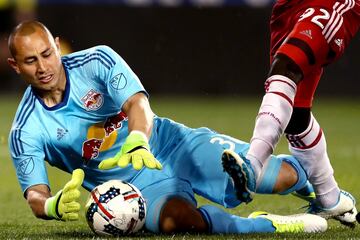 El portero estadounidense sólo permitió 33 goles en 34 partidos de la temporada regular