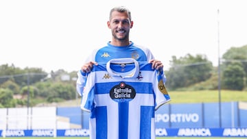 Stoichkov fue presentado como nuevo jugador del Deportivo.