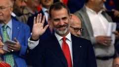 El Rey felicitó a Cerezo por la gran inauguración del Wanda