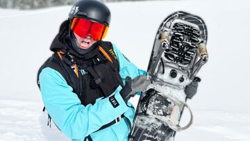 Ripple, tabla de snowboard eléctrica, en manos de un youtuber.