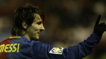 <b>MEJORARÁ SU SUELDO.</b> El presidente del Barcelona, Joan Laporta, espera que finalmente se pueda cerrar en breve la mejora económica que el club catalán desea ofrecer a su estrella, el argentino Lionel Messi, ya que en palabras del mandatario azulgrana, "lo queremos a gusto con nosotros"