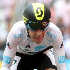 Yates primed for Vuelta victory after penultimate stage