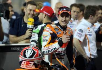 Marc Márquez contento tras conseguir la pole.