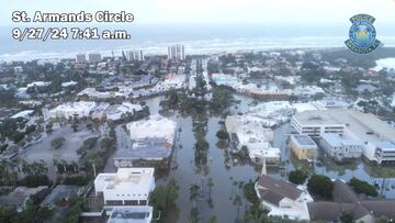 La vista de un dron muestra un St Armands Circle inundado después de que el área fuera golpeada por la tormenta Helene en Sarasota, Florida.