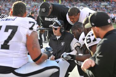 Ya como head coach, sufri¨® momentos muy complicados, como la derrota en Cleveland 23-13 ante los Browns.