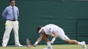 David Ferrer no llega a la bola durante su partido ante Kuznetsov.