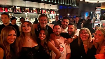 Sofía Vergara, de fiesta con Messi, Suárez y Jordi Alba