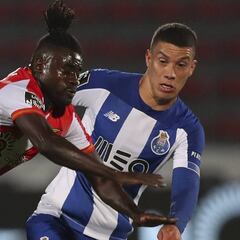 Díaz y Uribe intentan pero Porto empata ante el último