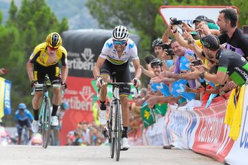 Alejandro Valverde entrando en la meta.