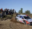 Paddon pone en jaque a los Volkswagen y Sordo es quinto