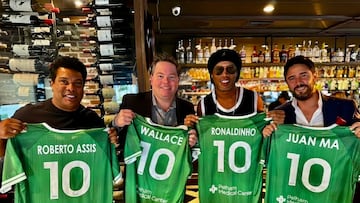 Ronaldinho desembarca en Estados Unidos