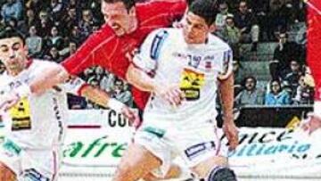 <b>DUDA.</B> Pérez Canca, entre los lastimados del Ciudad Real.