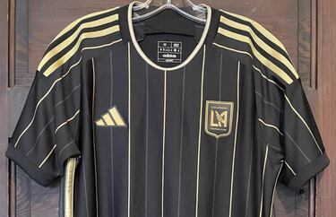 LAFC opt for pinstripes as 2024 jersey is leaked