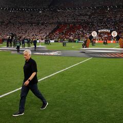 José Mourinho leaves his role at UEFA after receiving a four-game ban