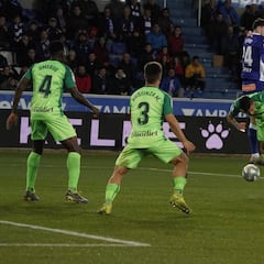 Joselu rebaja la alegría del Lega