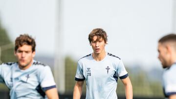 Fer López durante el entrenamiento de hoy en la Ciudad Deportiva Afouteza.