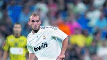 <b>A LA ESPERA. </b>Sneijder no sabe todavía si seguirá o no en el Madrid.