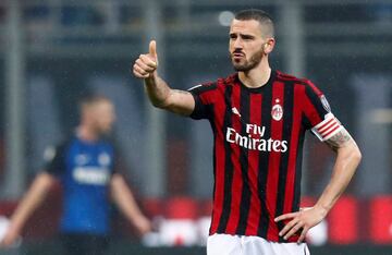 En la temporada 17/18 Bonucci fichó por el AC Milan procedente de la Juventus de Turin a cambio de 42 millones de euros. 