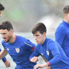 Larra y Kodro buscan su sitio al regreso