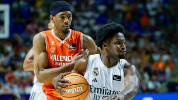 MÁLAGA, 28/09/2025.- Andrés Feliz, del Real Madrid, durante el partido de la final de la Supercopa Endesa, entre el Real Madrid y el Valencia Basket, en Málaga (Andalucía). EFE/Jorge Zapata
