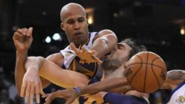 Un triple-doble de Gasol fulmina a Golden State
