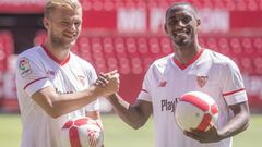 Carole y Geis ya posan con la camiseta del Sevilla