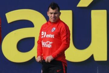 Arturo Salah visitó a la Roja en Pinto Durán