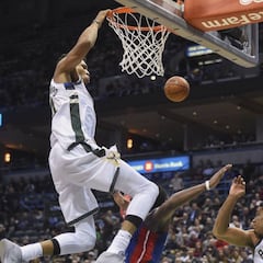 What will the Milwaukee Bucks starting five will look like after Damian Lillard trade