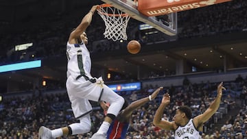 Nov 15, 2017; Milwaukee, WI, USA;  Milwaukee Bucks forward Giannis Antetokounmpo (34) dunks the ball in the third quarter during the game against the Detroit Pistons at BMO Harris Bradley Center. Mandatory Credit: Benny Sieu-USA TODAY Sports