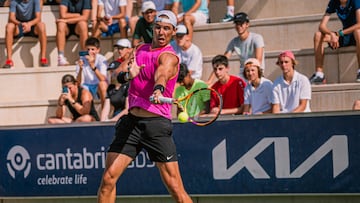 Rafa Nadal entrena en su academia para preparar el US Open.