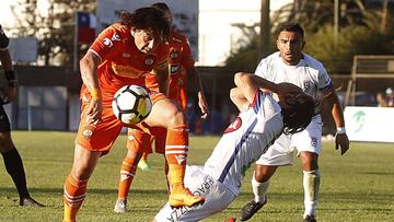 El jugador de Cobreloa Arturo Sanhueza 