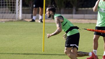 25-08-21 
 ELCHE 
 ENTRENAMIENTO 
 BENEDETTO 